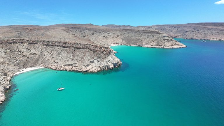 Aventuras en Velero por la Bahía de La Paz